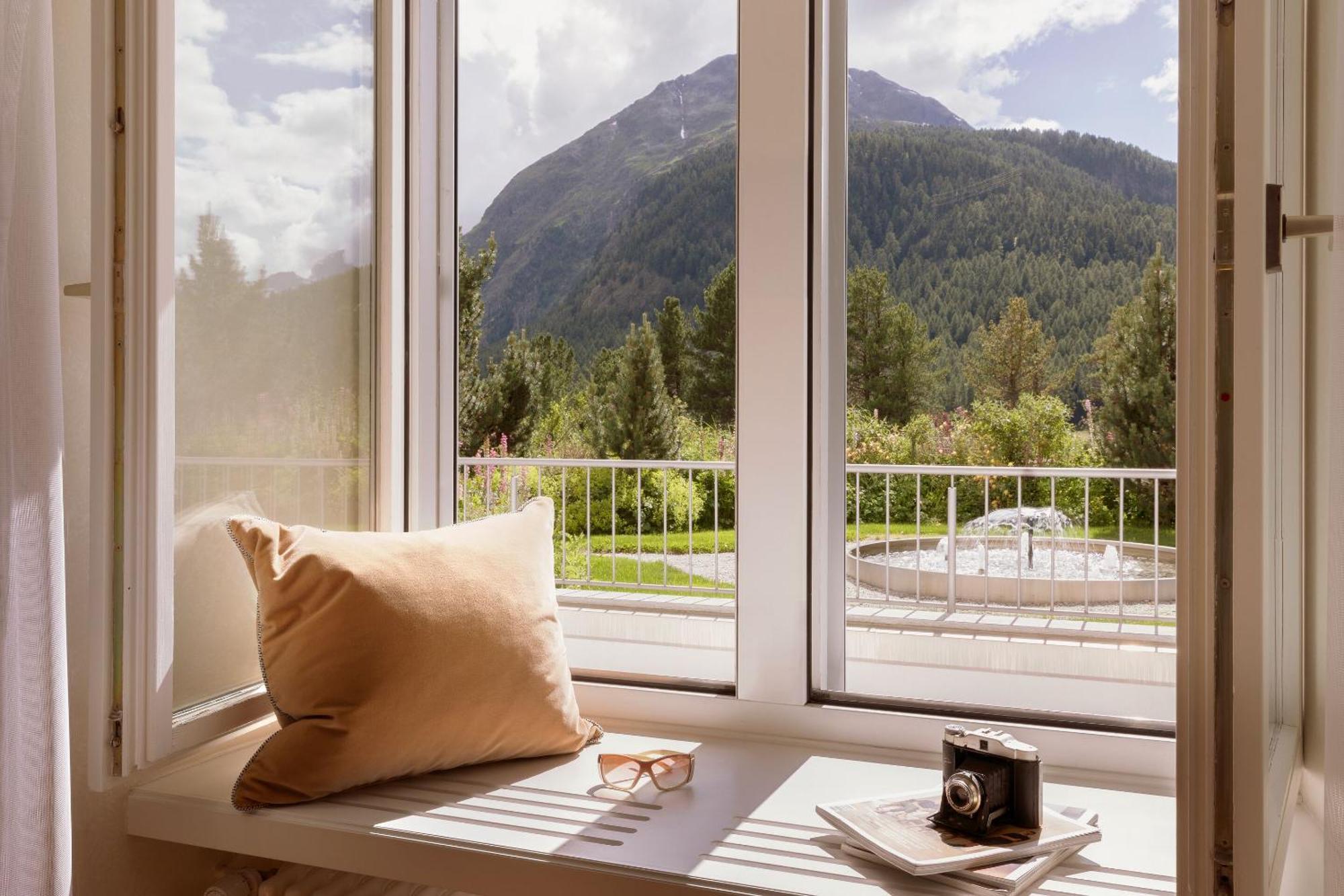 Grand Hotel Kronenhof Pontresina Esterno foto