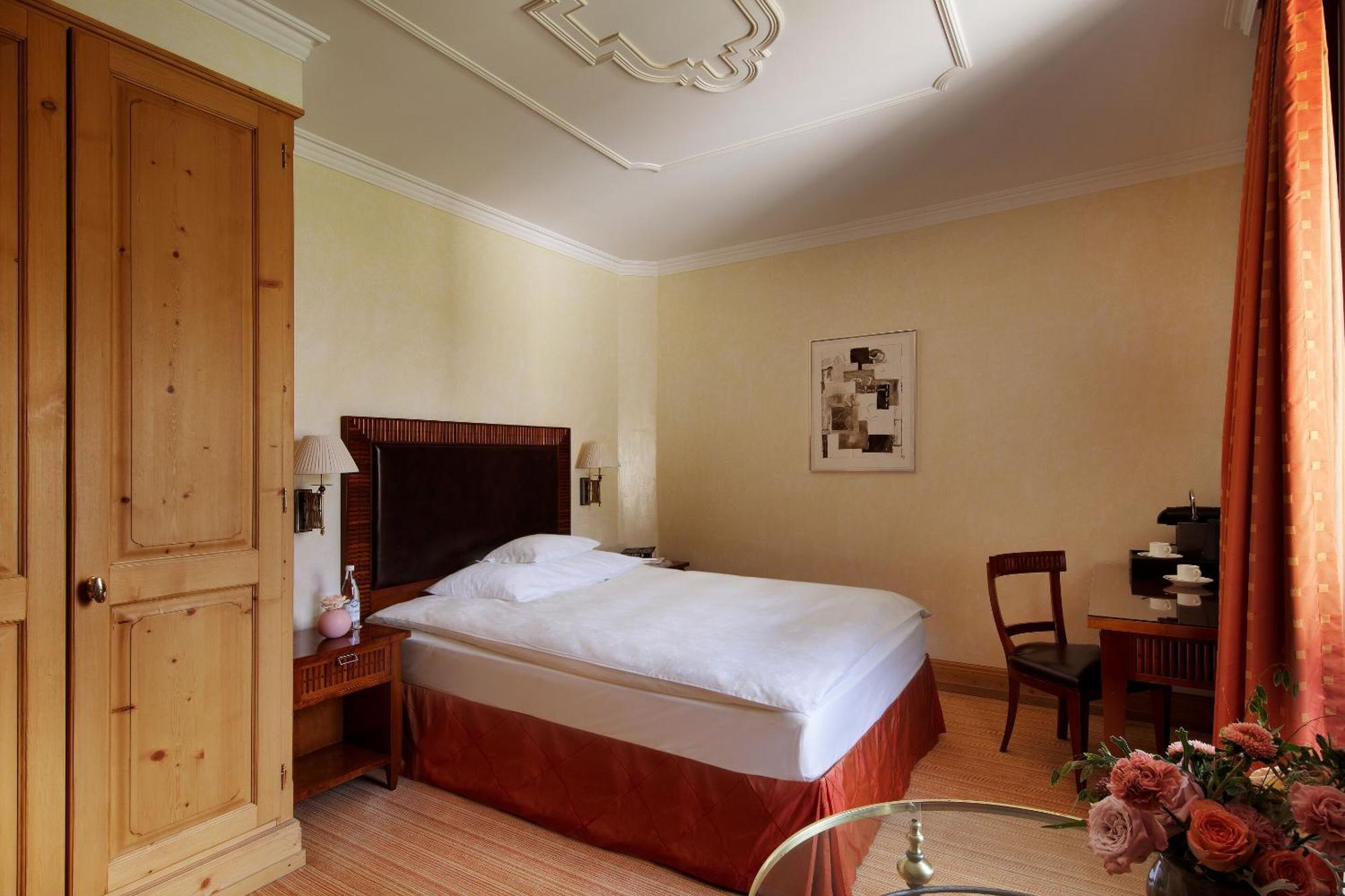 Grand Hotel Kronenhof Pontresina Esterno foto